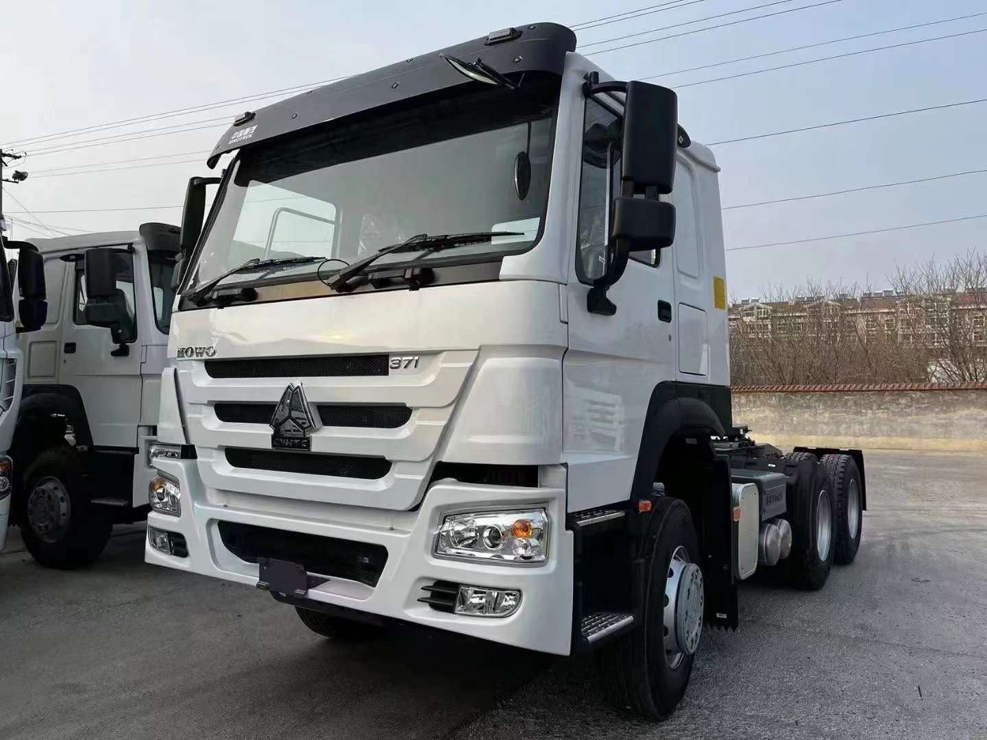 SINOTRUK HOWO 10 TƏKƏRLİ YÜK TRAKTORU SATIŞA HAZIRDIR